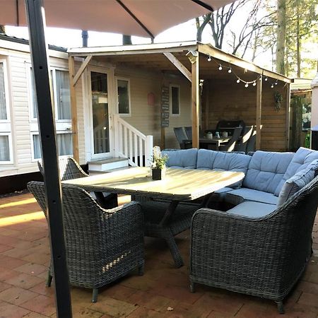 Prachtige Luxe Chalet Op De Veluwe Nabij Hoenderloo Eksteriør bilde